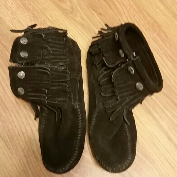 Moccasin - Picture 3 of 4